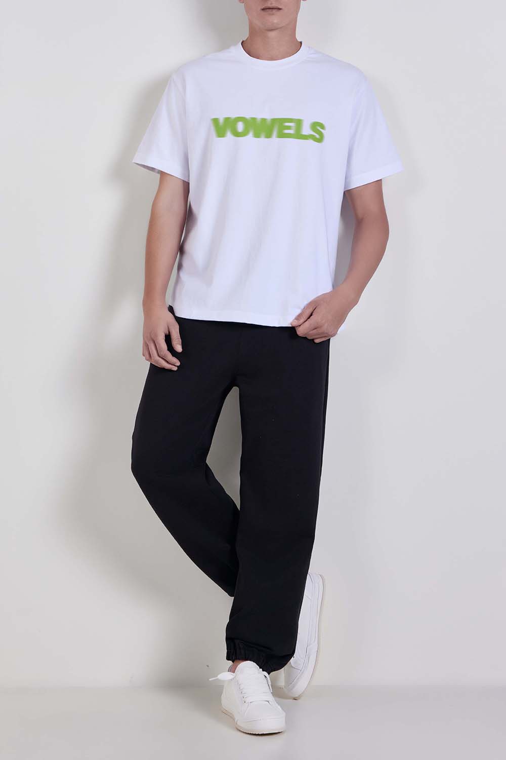 מכנסי ג'וגר בגזרה ישרה